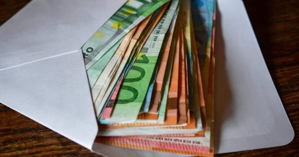 Emigrantet rekord dergesash ne tremujorin e pare, nga vjen rritja